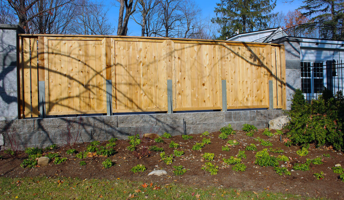Fences and Retaining Walls Featured Image